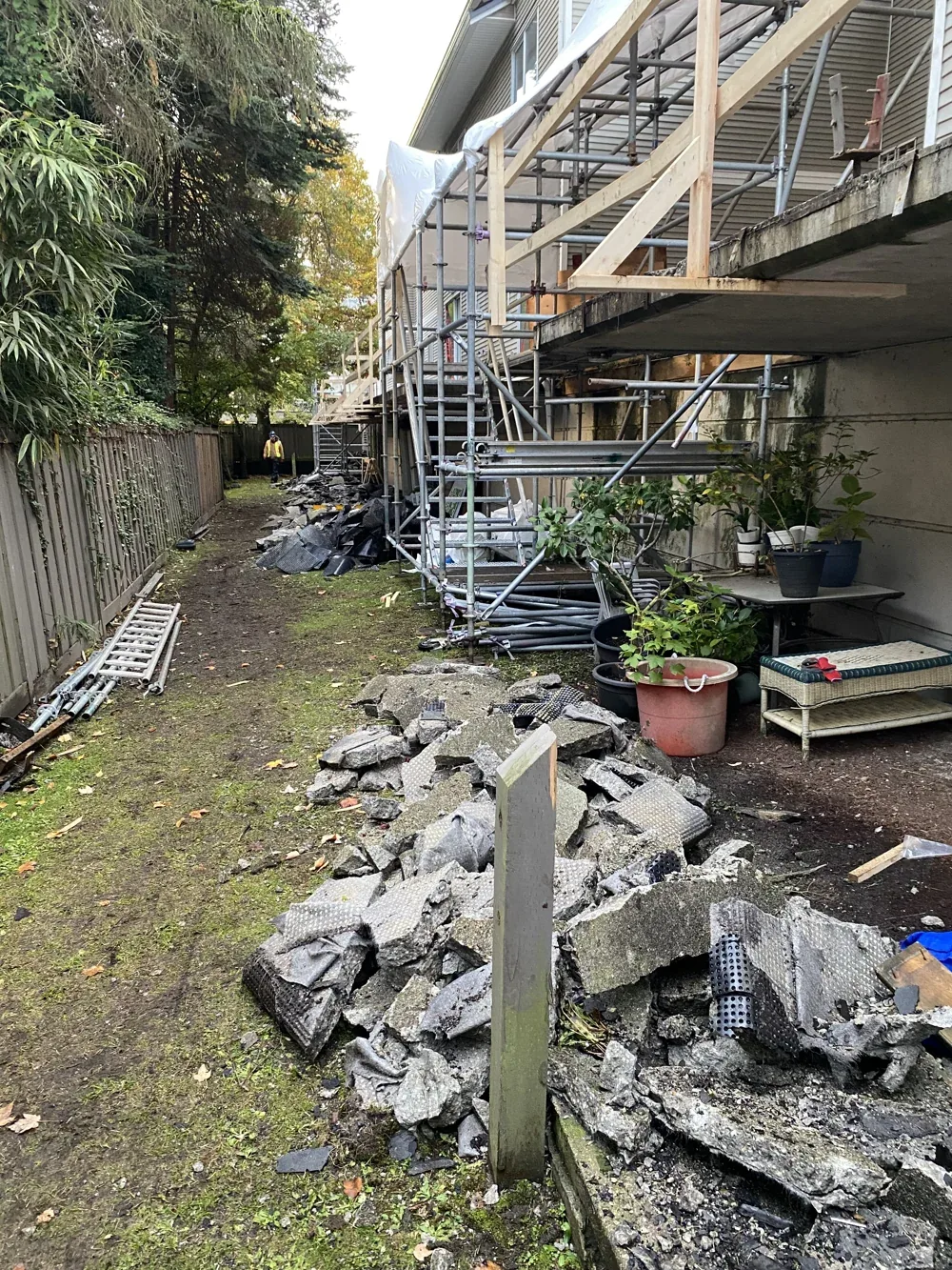Concrete demolition removal